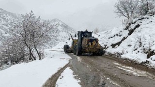 Çatakta kar yağışı