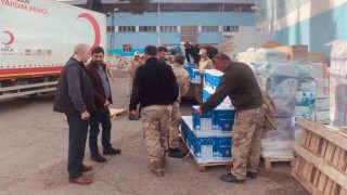 Çektiği video ile deprem bölgesine yardım topladı