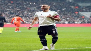 Cenk Tosun: “Beşiktaşta kalıyorum”