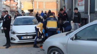 Çorumda iki otomobil çarpıştı: 3 yaralı