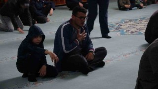 Deprem bölgesi Kiliste ilk teravih namazına yoğun ilgi
