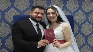 Deprem öncesi nikah tarihi alan çiftin nikahı geldikleri Kırklarelide kıyıldı