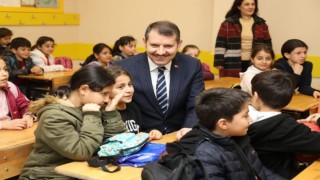Deprem sonrası Şanlıurfada eğitim öğretim yeniden başladı