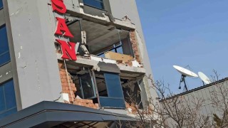 Depremde hasar alan ERTV yeniden yayına başladı
