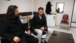 Depremzede ailenin aldığı kıyafette para çıktı, tereddüt etmeden iade ettiler