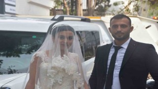 Depremzede çift Bodrumda dünya evine girdi