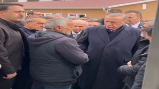 Depremzede Erdoğana dert yandı: Ya CHPye ya da HDPye üye olacaksın konteyneri öyle alacaksın dediler