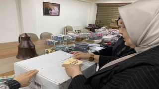Depremzedeler için sıcak sofralar