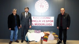 Depremzedelere el emeği göz nuru destek