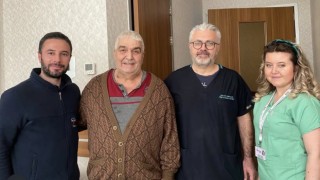 Depremzedelere yemek yaparken kalp krizi geçirdi
