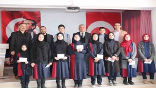 Dereceye giren öğrenciler ödüllendirdi