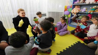 DEÜden depremzede çocuklar için kreş hizmeti