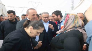 Dışişleri Bakanı Çavuşoğlu: “Cumhurbaşkanımızın milletimize bir sözü var, bir sene içinde kalıcı konutların tamamını vatandaşlarımıza teslim etmek”