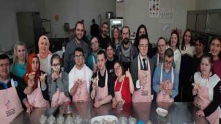 Down Sendromu farkındalık gününde özel çocuklar mutfakta buluştu