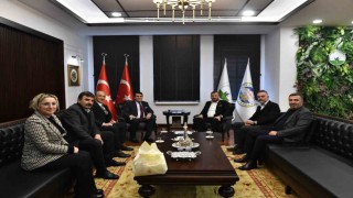 Dündar: “Çarşı esnafı AVMlere karşı güçleniyor”