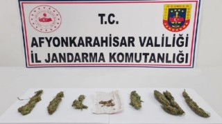 Durdurulan araçta 100 gram esrar ele geçirildi