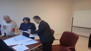 Ebe ve hemşirelere yenidoğan canlandırma eğitimi verildi