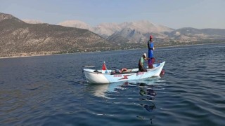 Eğirdir Gölünde av yasağı başladı