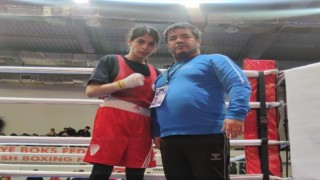 Elazığ Belediyesporun 3 boksörü çeyrek finalde