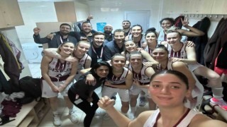 Elazığ İl Özel İdare: 70 - İzmit Belediyespor: 67