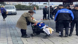 Eminönünde kadınlara KADES uygulaması tanıtıldı