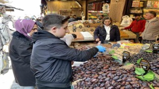 Eminönünde Ramazan yoğunluğu havadan görüntülendi