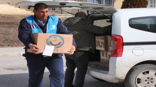 Erciş Belediyesinden depremzede ailelere gıda desteği