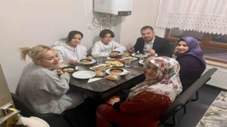 Ertuğrul Başkan iftarda depremzede aileye misafir oldu