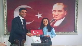 Eskişehir Ticaret Borsası Ortaokulu öğrencisi Yağmur Bilgiç Odunpazarı birincisi oldu