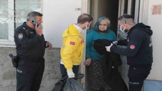 Eskişehirde çöp evde yaşayan kadın: “Ben sağlık istemiyorum, ölmek istiyorum”