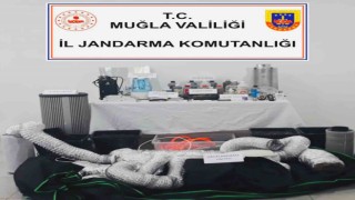 Evde uyuşturucu imalatına jandarma operasyonu