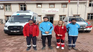 Evsiz kalan ailesine değil enkaz altındaki vatandaşların yardımına koştu