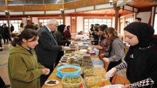 Fen Lisesi öğrencileri depremzedeler için seferber oldu