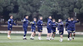 Fenerbahçe hazırlıklarına devam etti