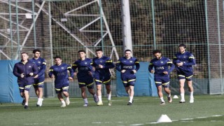 Fenerbahçe, hazırlıklarını sürdürdü