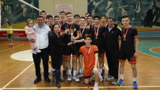 Filede Manisa şampiyonu İl Gençlikspor