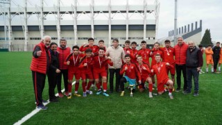 Futbolun şampiyonu Manisa Spor Lisesi