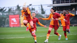 Galatasaray Kadın Futbol Takımı normal sezonu lider tamamladı