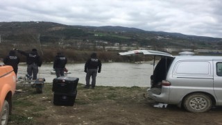 Geçtiğimiz ay kaybolmuştu, Sakarya Nehrinde aranıyor