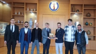 Gençliğe yönelik faaliyetler istişare edildi