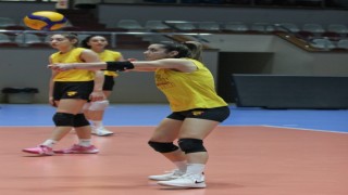 Göztepe Voleybol, İstanbul BBSK maçının hazırlıklarını sürdürdü