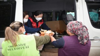 Güney Koreli gönüllüler destek için deprem bölgesi Osmaniyede