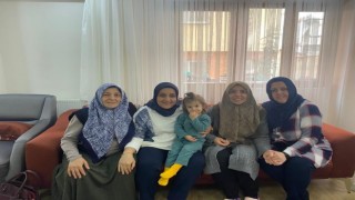 Hak-İş, Kadınlar Gününde depremzede aileleri ziyaret etti