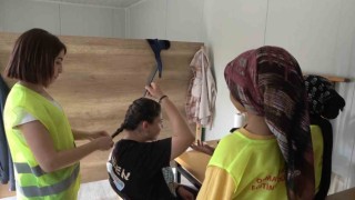 Halk Eğitim Merkezinden depremzedelere kuaförlük hizmeti