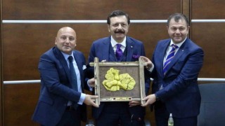 Hisarcıklıoğlu: “Deprem bölgesinde ekonomik aktivitenin hızlı bir şekilde eski haline gelmesi gerekiyor”