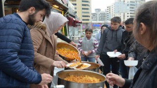 Hünerli Elleri Hayır Ellerine çevirdiler