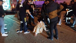 İki motosiklet kafa kafaya çarpıştı: 2 yaralı