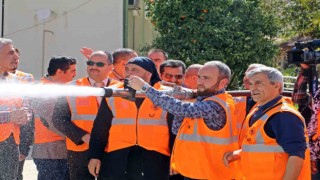 İmamlar ‘Ya Allah Bismillah deyip orman yangını gönüllüsü oldu