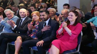İskoçya Ulusal Partisinin yeni lideri Humza Yousaf oldu