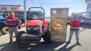 Ispartada çalınan traktör 3 ayrı ilde satıldı, Şanlıurfada bulundu